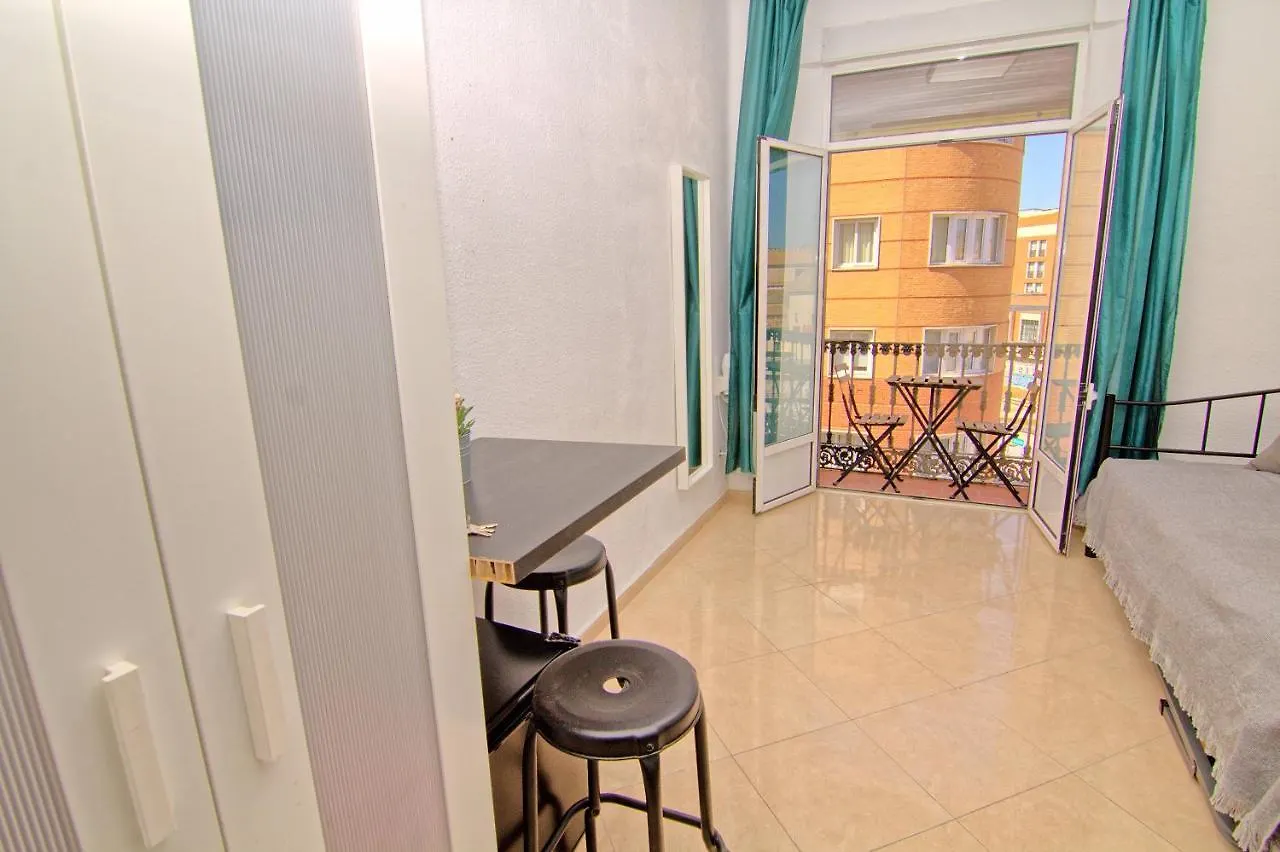 Homestay Balcony & Room Malaga