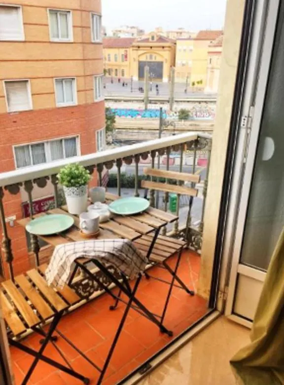 Homestay Balcony & Room Malaga