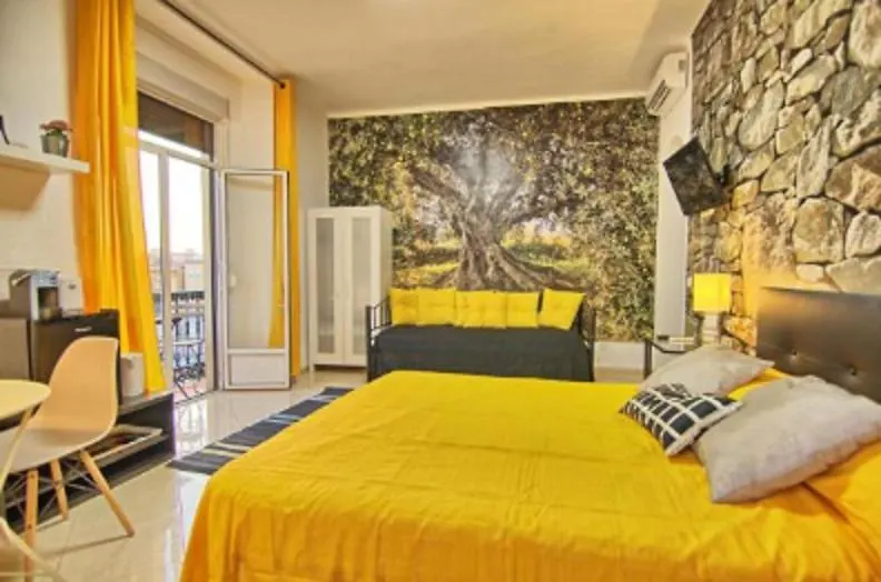 Balcony & Room Malaga Homestay